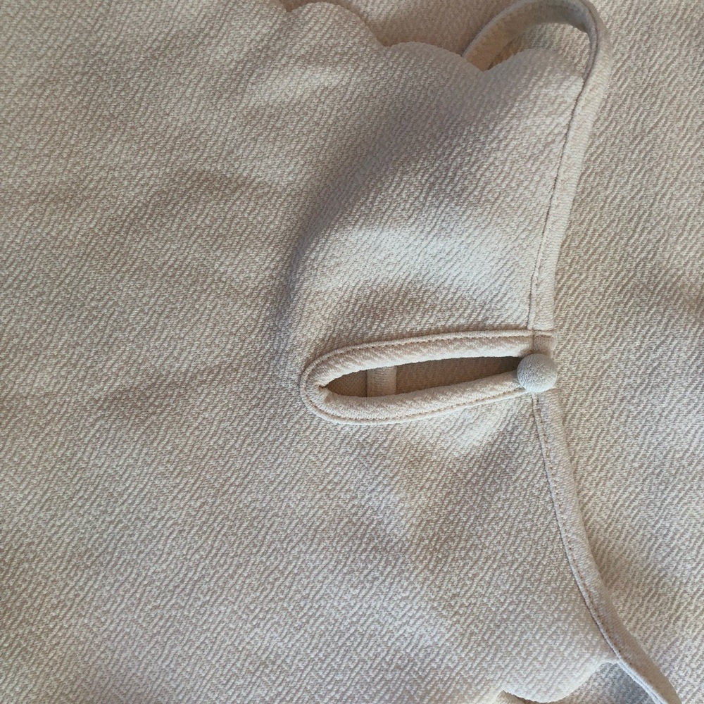 ❗️❗️SOLD ❗️❗️H&M cropped tank top - Picture 7 of 10